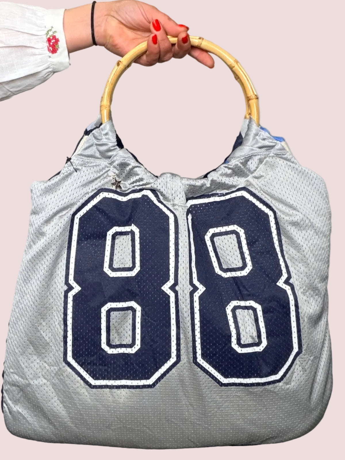 Borsa Upcycled Double Face con Manico in Bambù — Bianca/Argento