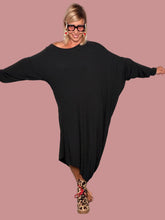 Abito Oversize Asimmetrico Off-Shoulder