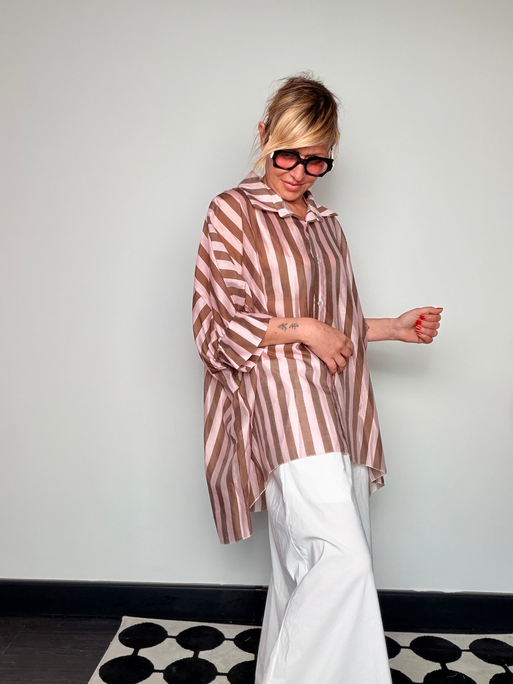 Camicia a Righe Oversize in Tencel — Manica Corta Kimono