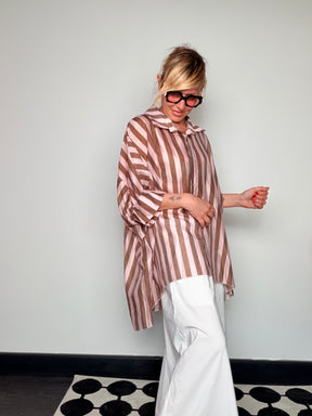 Camicia a Righe Oversize in Tencel — Manica Corta Kimono