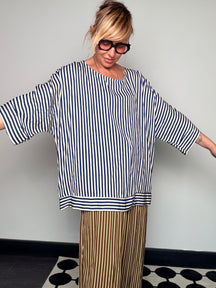 Maglia Maxi a Righe in Viscosa — Silhouette Trapezoidale Oversize