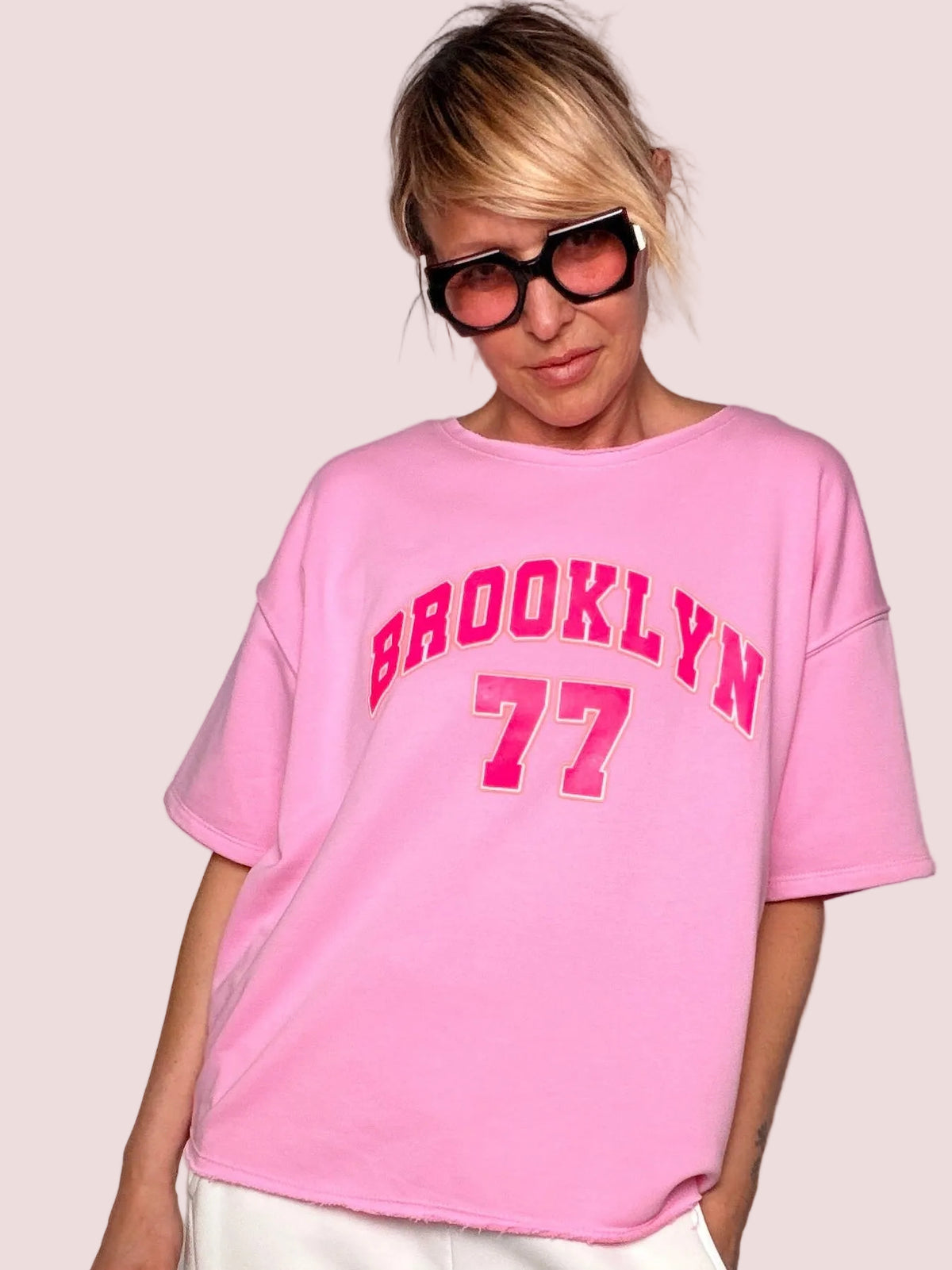 Felpa Oversize "BROOKLYN 77" con Stampa Fluo