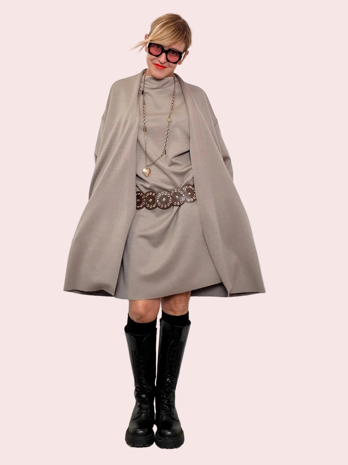 Giacca morbida dal gusto contemporaneo – elegante e super versatile