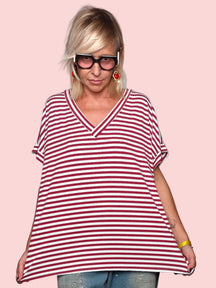 Maxi T-Shirt Oversize a Righe rosso bianco - vista frontale