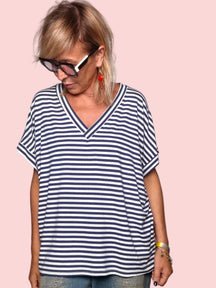 Maxi T-Shirt Oversize a Righe blu navy bianco - vista frontale
