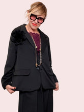 Giacca elegante con dettaglio floreale – stile raffinato e deciso