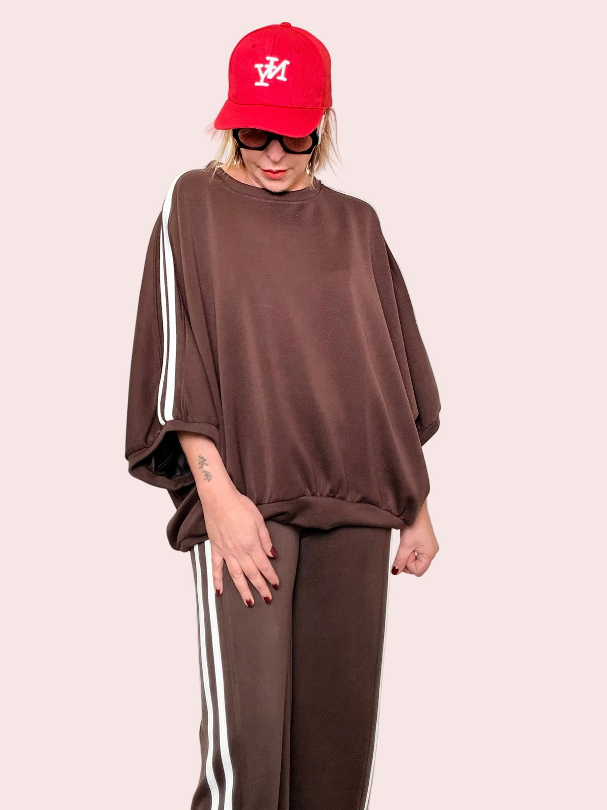 Felpa over con bande laterali – comfort sporty dal carattere deciso