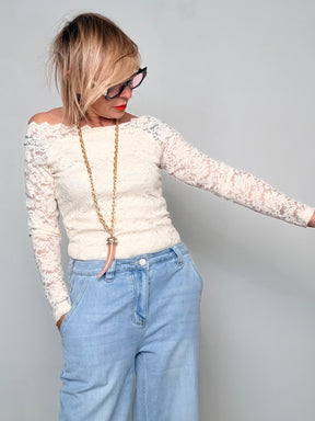 Maglia in pizzo – femminile, elegante e super raffinata