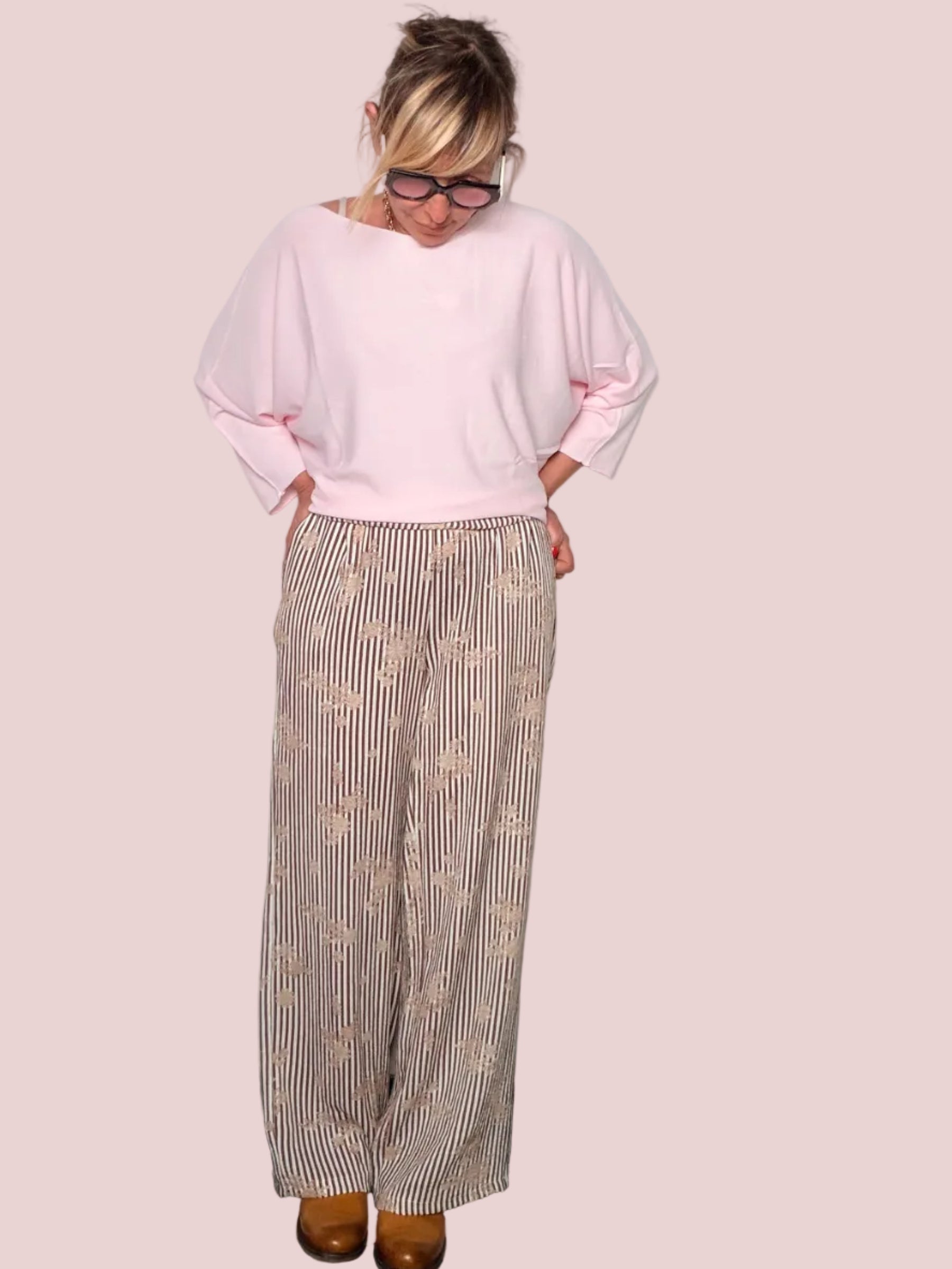 Pantalone Palazzo a Righe con Ricami Floreali