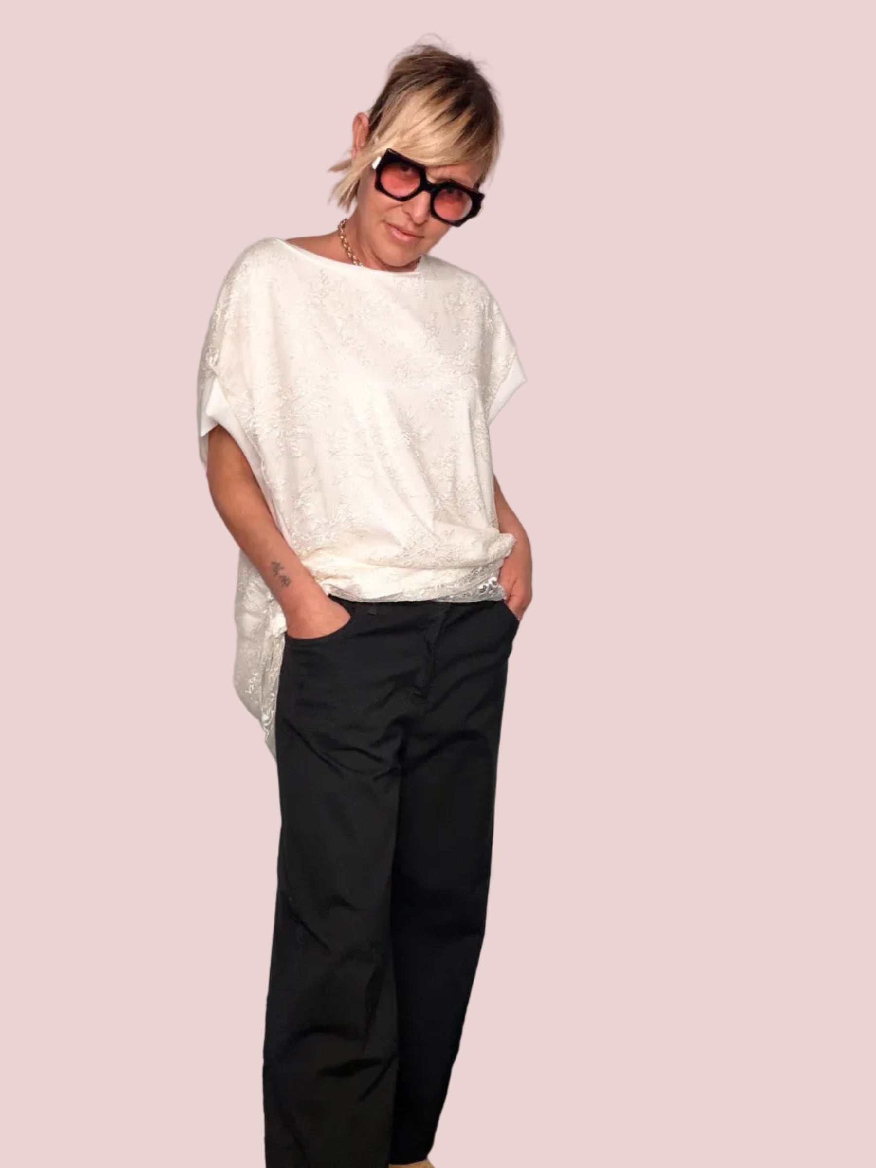 Pantalone cropped tinta capo