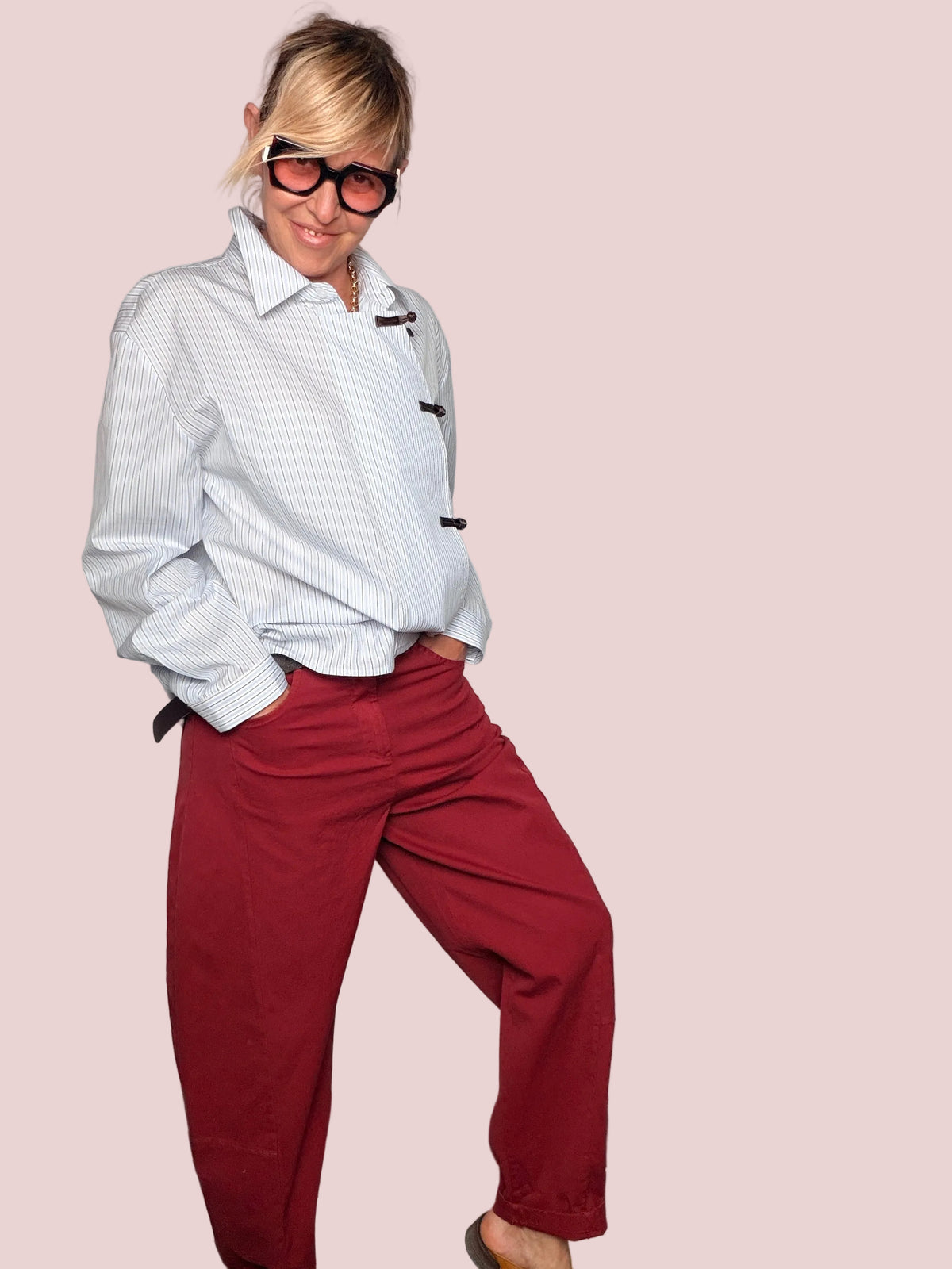 Pantalone Balloon Bordeaux con Cintura in Cuoio