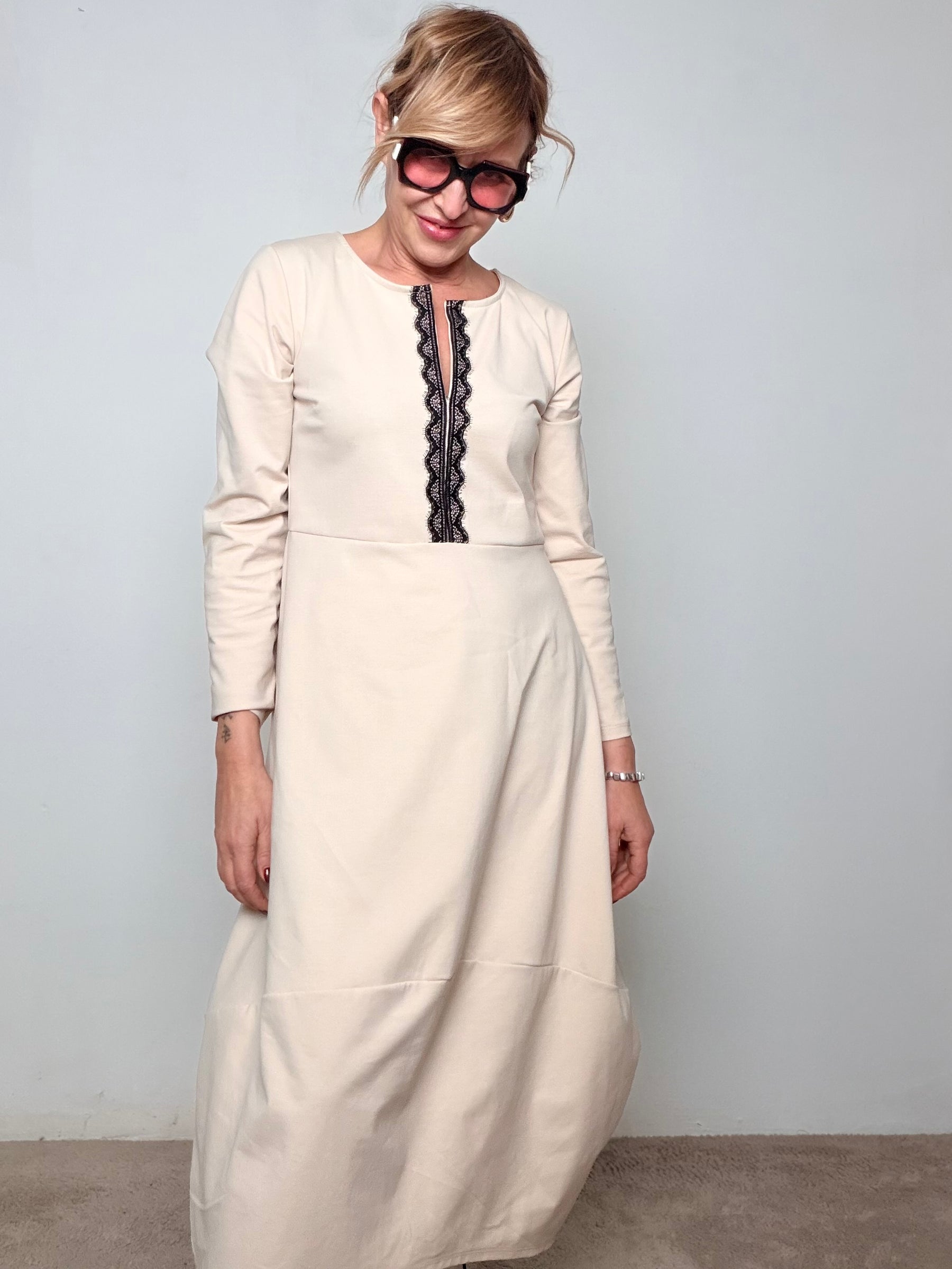 Abito in Bengalina – Eleganza Morbida e Senza Tempo