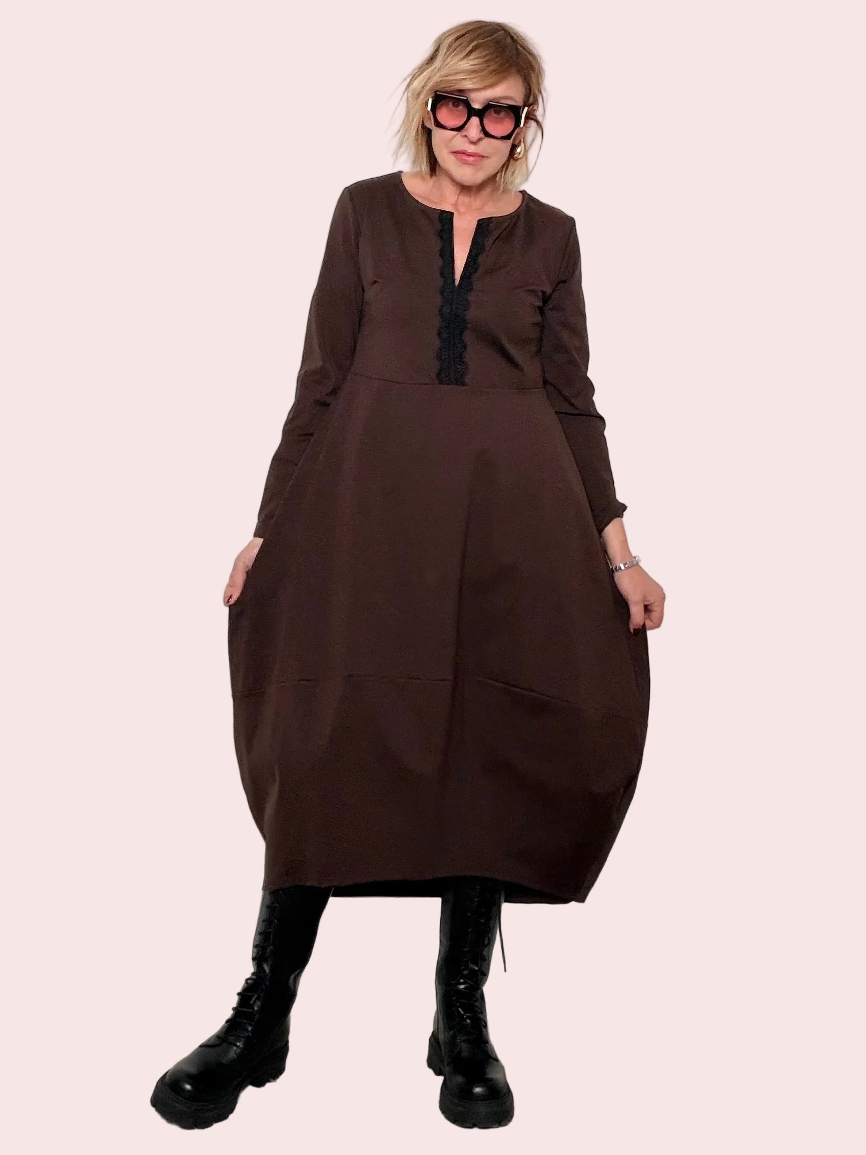 Abito in Bengalina – Eleganza Morbida e Senza Tempo