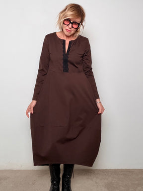 Abito in Bengalina – Eleganza Morbida e Senza Tempo