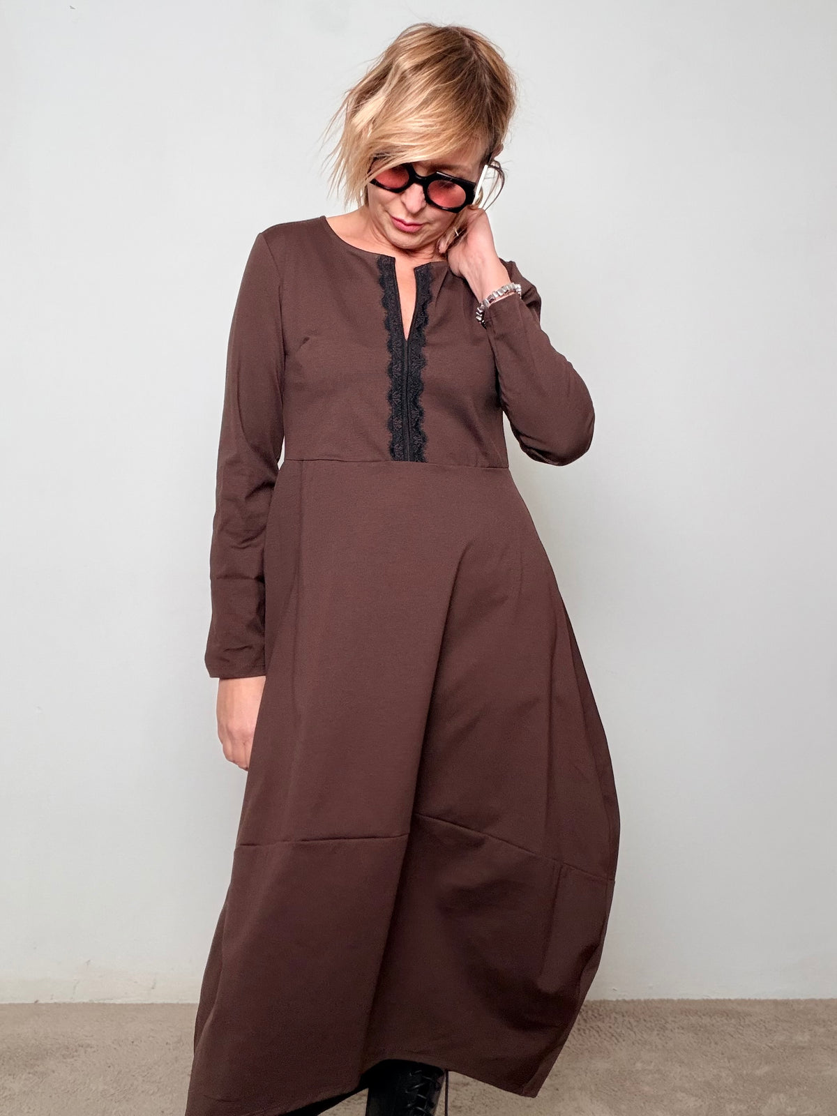 Abito in Bengalina – Eleganza Morbida e Senza Tempo