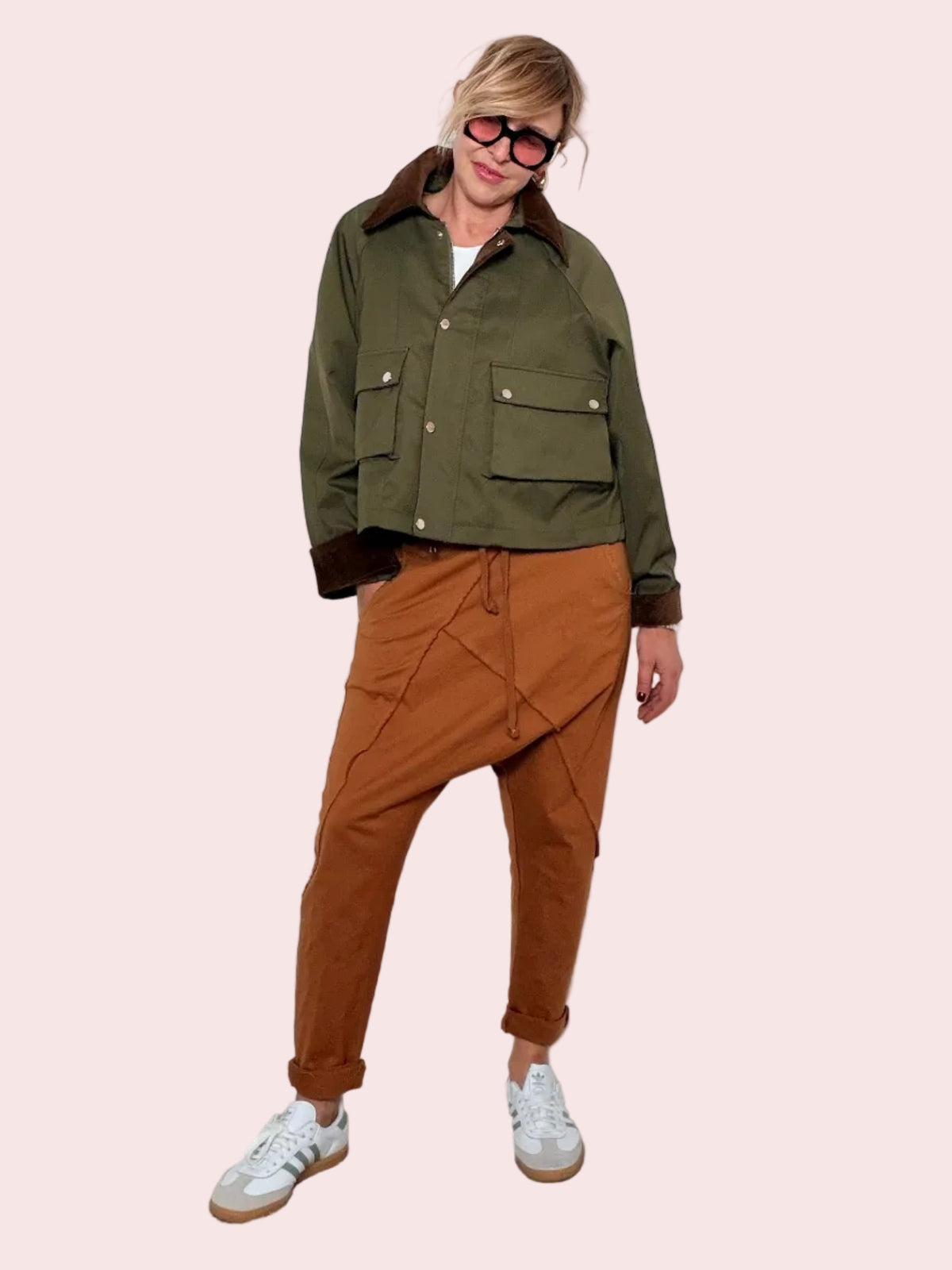 Pantalone Bimateriale – Comfort davanti, morbidezza dietro