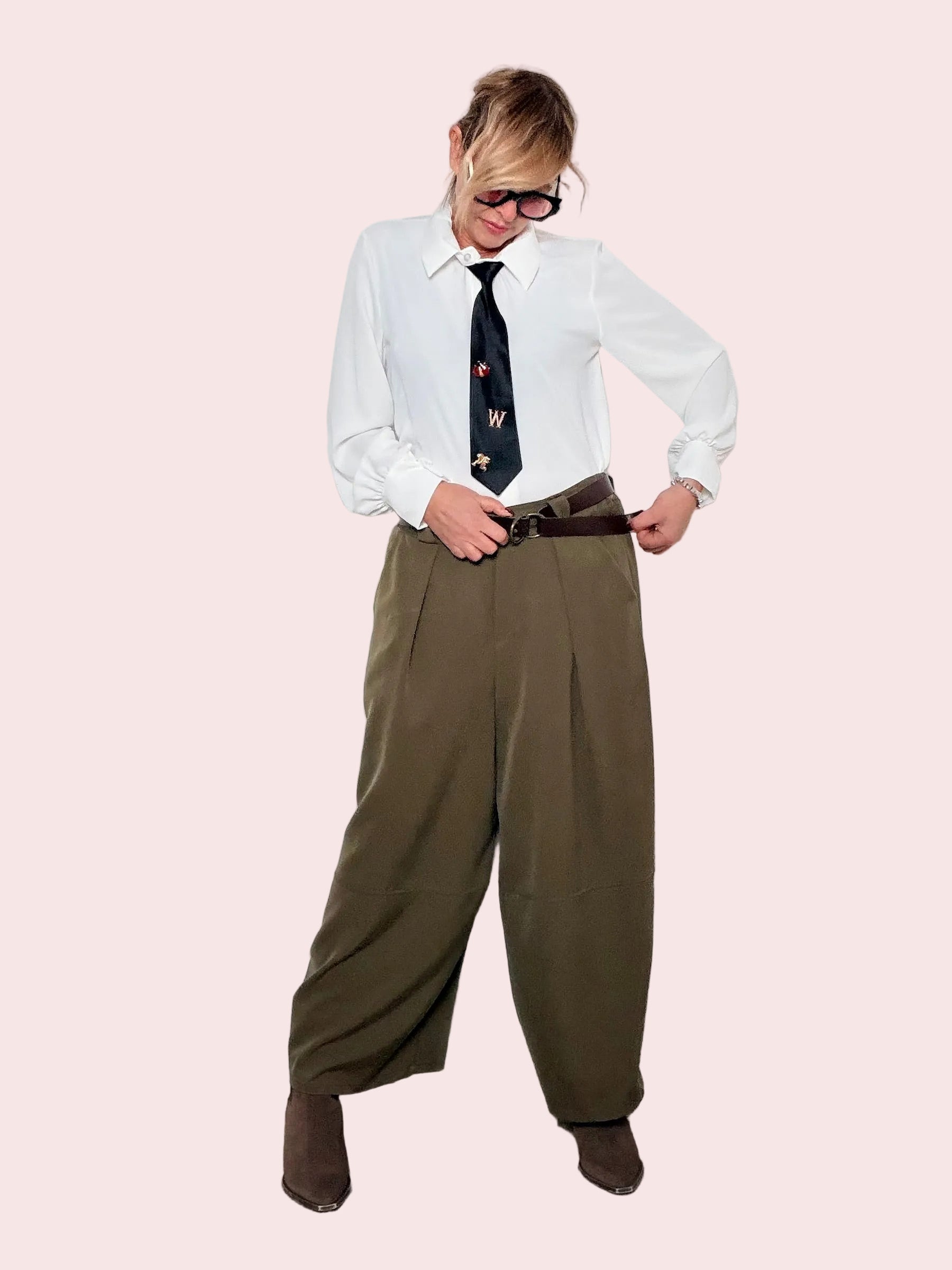 Pantalone Ampio Stile Sartoriale – Eleganza con Carattere