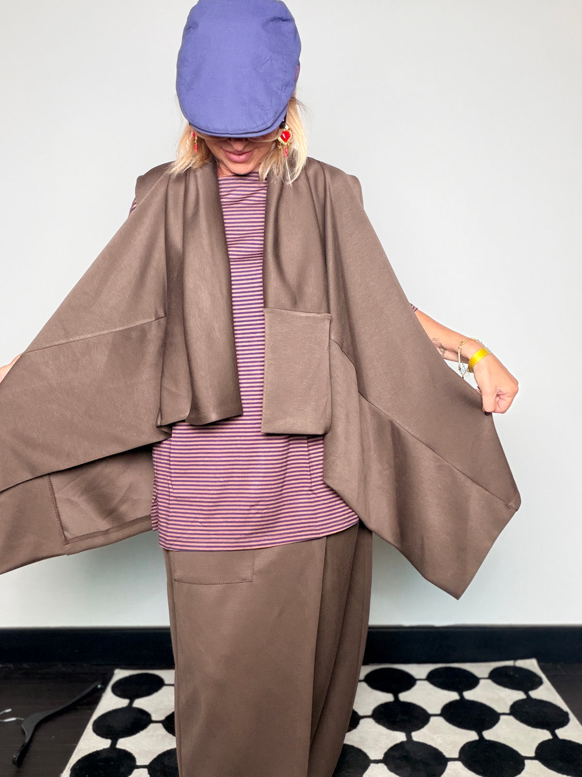 Gilet Lungo Senza Maniche | Revers a Cascata