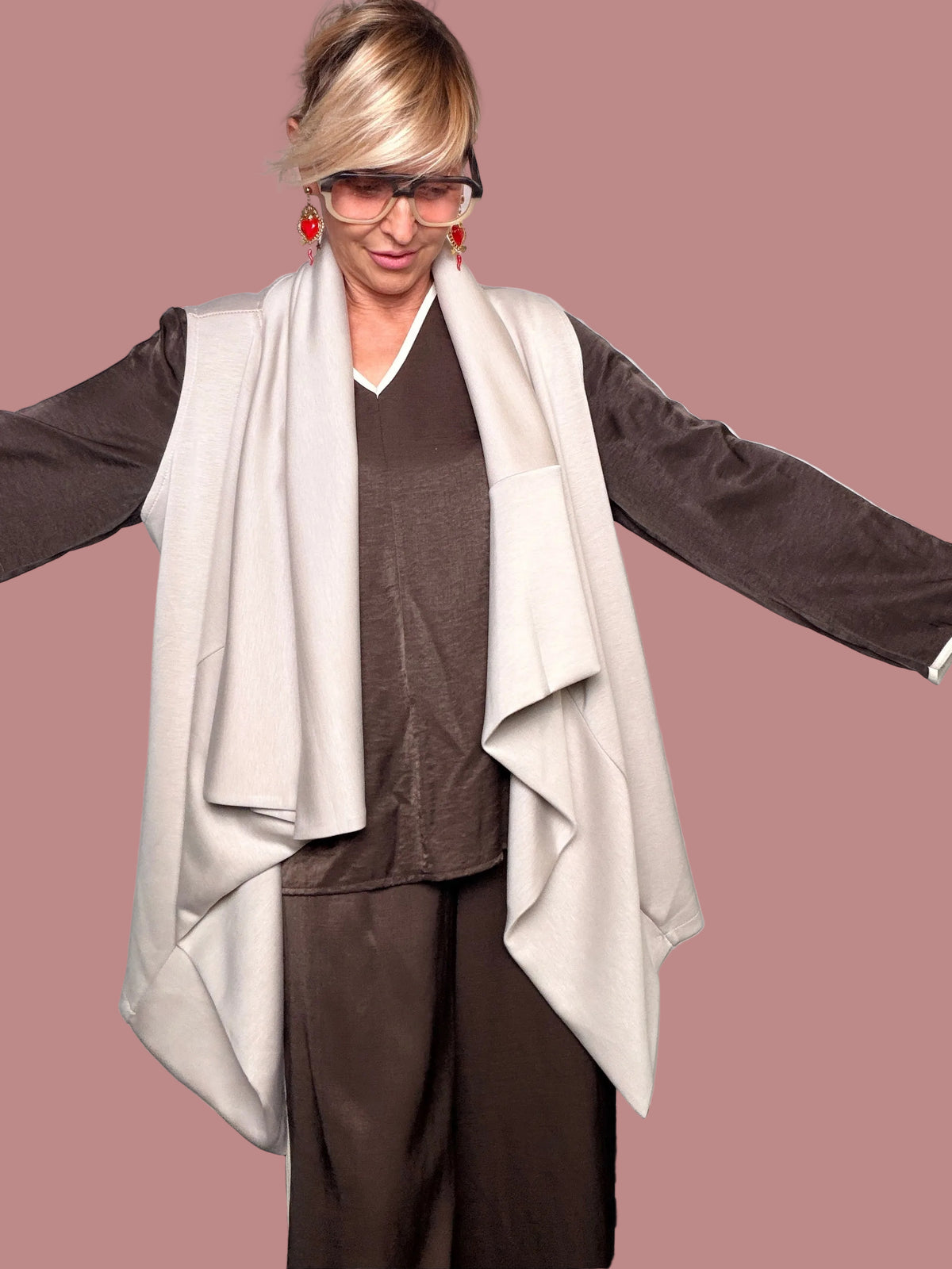 Gilet Lungo Senza Maniche | Revers a Cascata