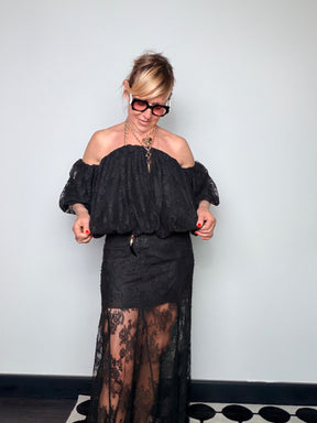 Top off-shoulder in pizzo floreale – giallo senape / nero