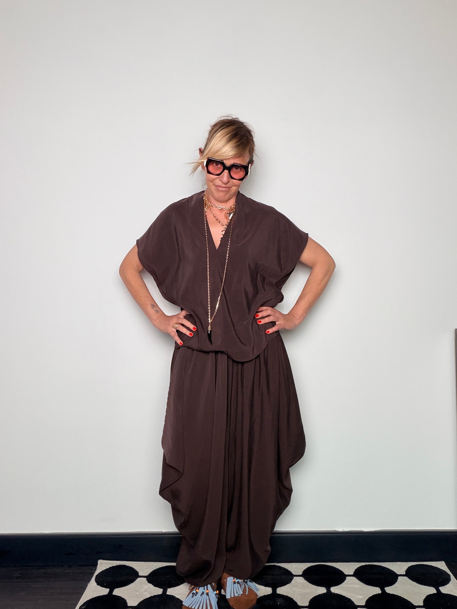 Completo due pezzi top V-neck e pantalone balloon