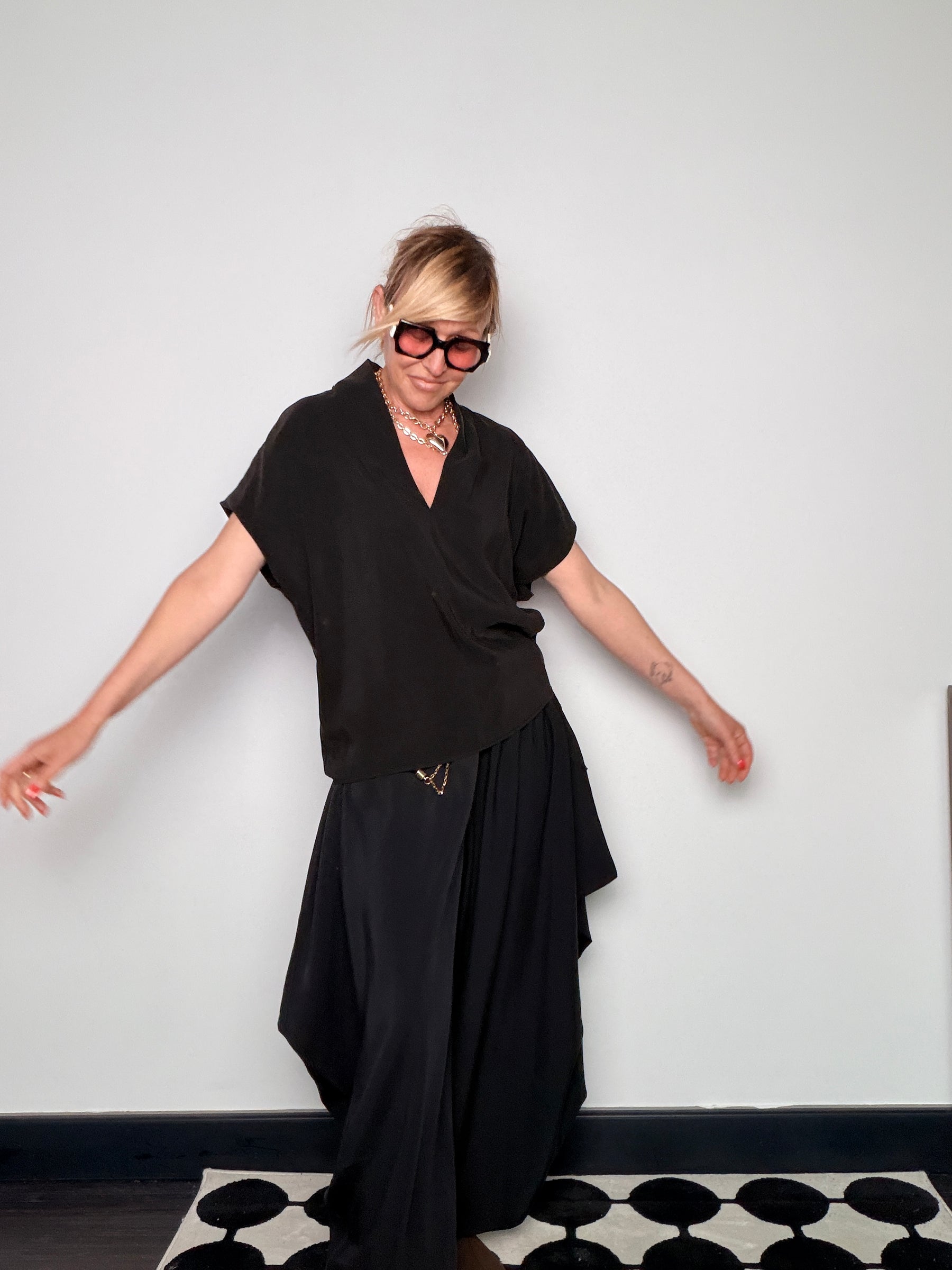 Completo due pezzi top V-neck e pantalone balloon