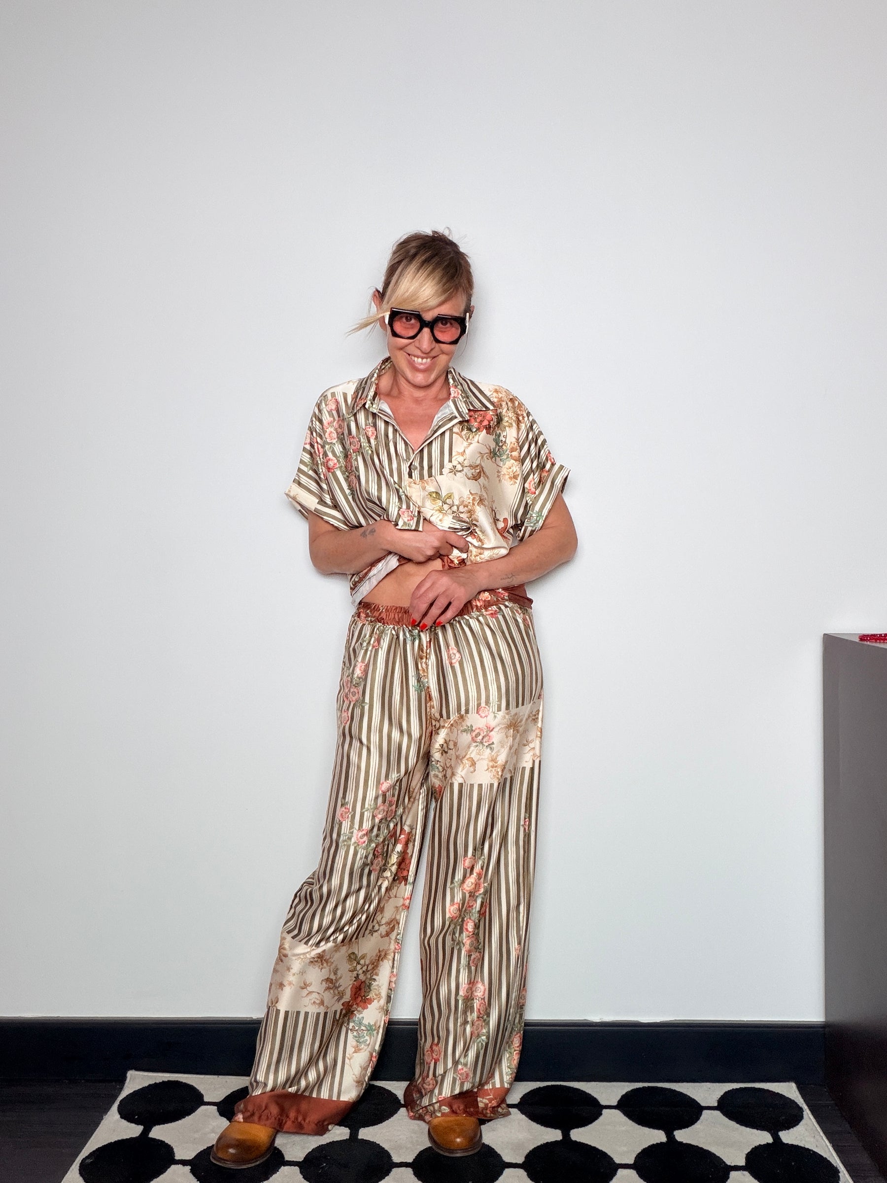 Pantalone palazzo patchwork satin righe floreali