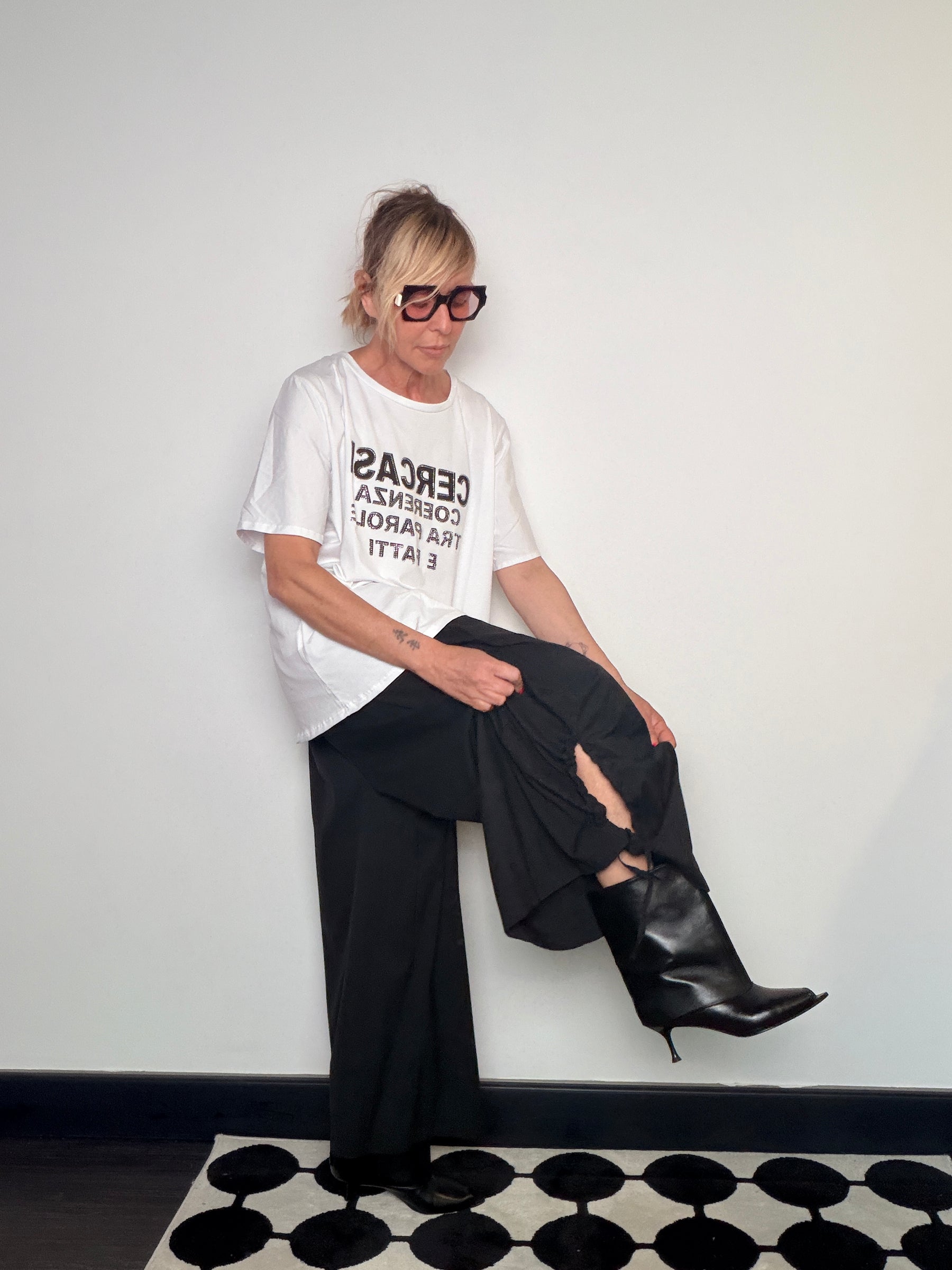 Pantalone Palazzo con Coulisse sulla Gamba – Nero