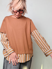 T-shirt con Inserto Camicia a Righe