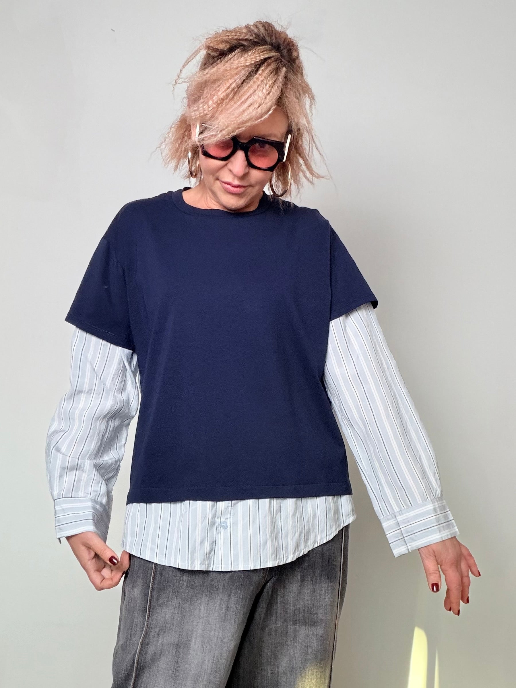 T-shirt con Inserto Camicia a Righe