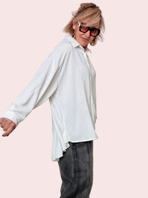 Camicia over morbida con pieghe – elegante, fluida e super femminile