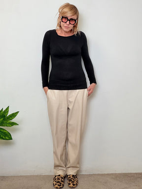 Pantalone in Ecopelle Morbida Chic  Descrizione: