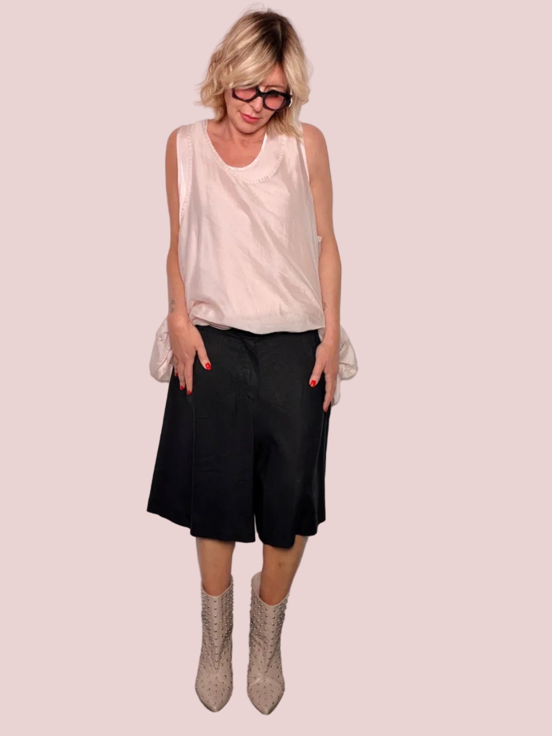 Bermuda in Misto Lino Nero – Wide Leg con Pince