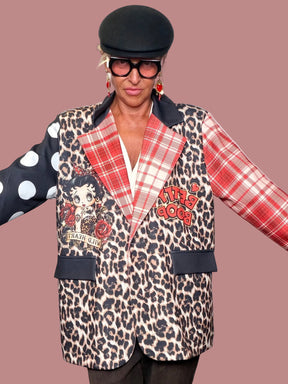FEMALE – Blazer "Wild Heart" – Quando il Caos Diventa Arte