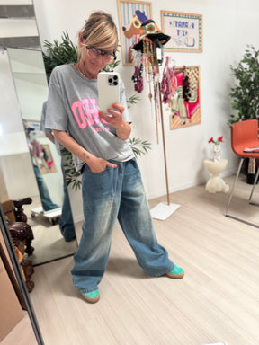 FEMALE - T-Shirt "SOHO NEW YORK" – Stile Urban con un Tocco Ironico FUXIA