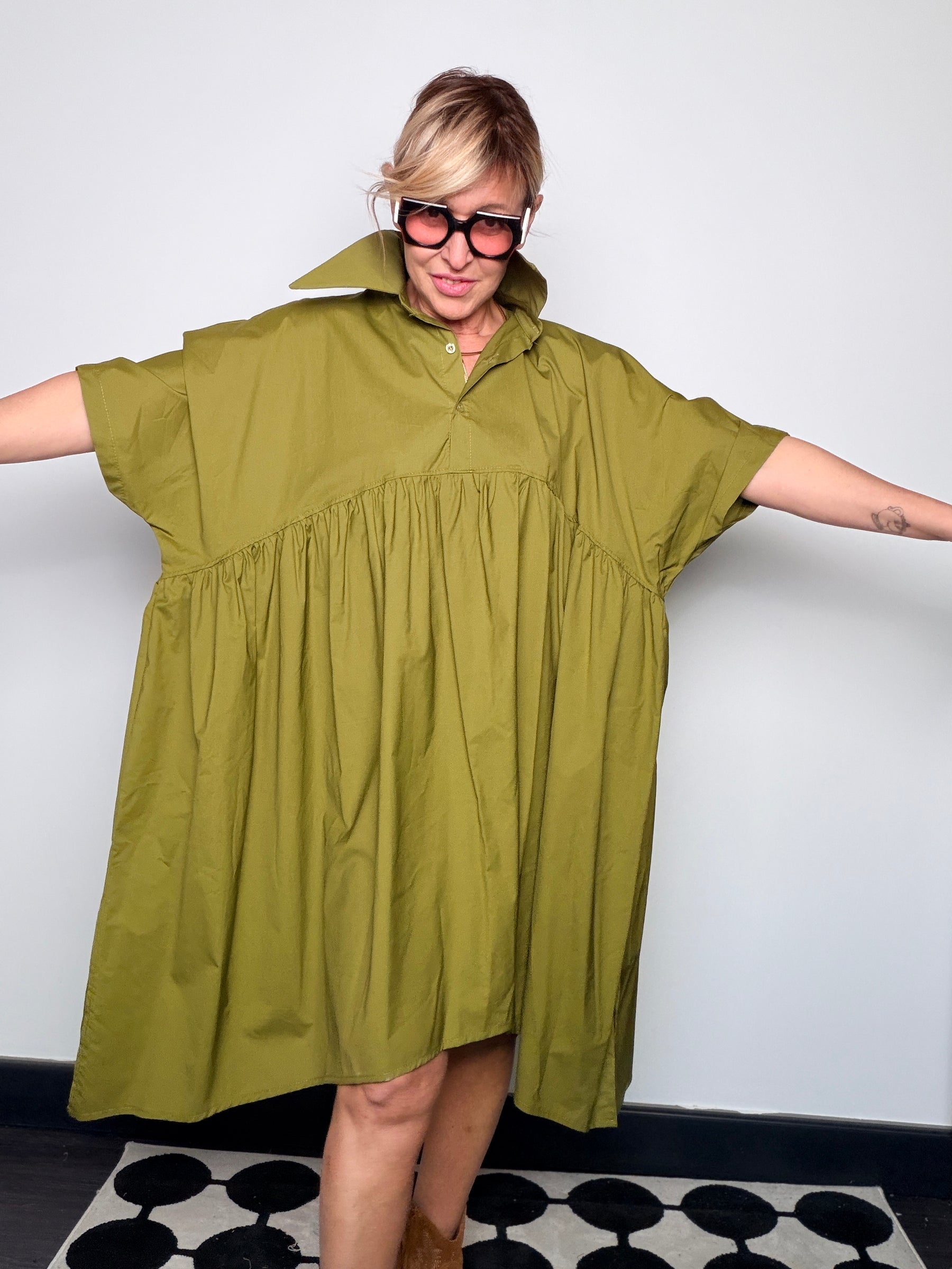 Abito Chemisier Oversize in Cotone – Smock e Silhouette a Trapezio