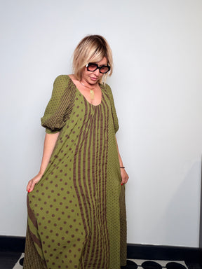 Abito Maxi Pois e Righe Maniche Palloncino
