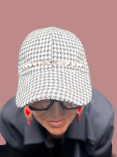 Cappellino Pied-de-Poule con Borchie