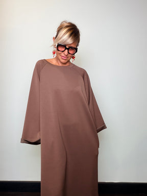 Abito oversize modal marrone - vista frontale