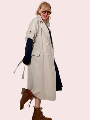 Trench Over Cinturato con manica corta