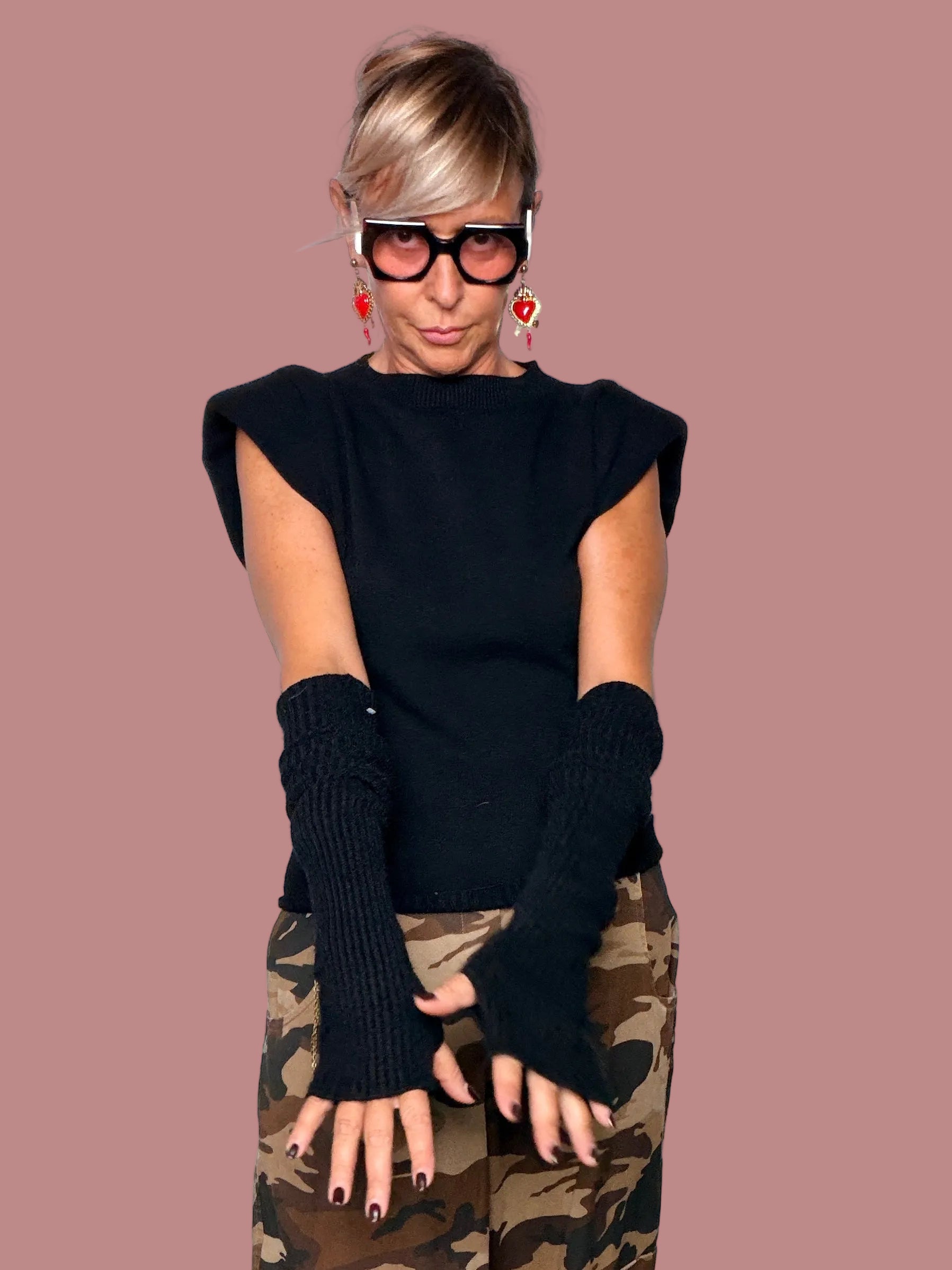 Maglia Spalle Strutturate con Manicotti