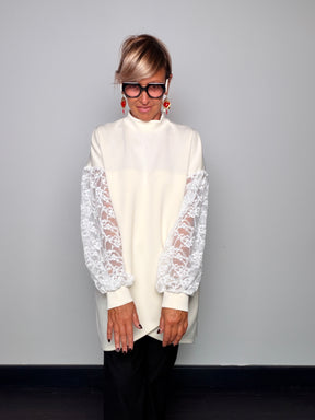 Felpa Oversize con Maniche in Pizzo