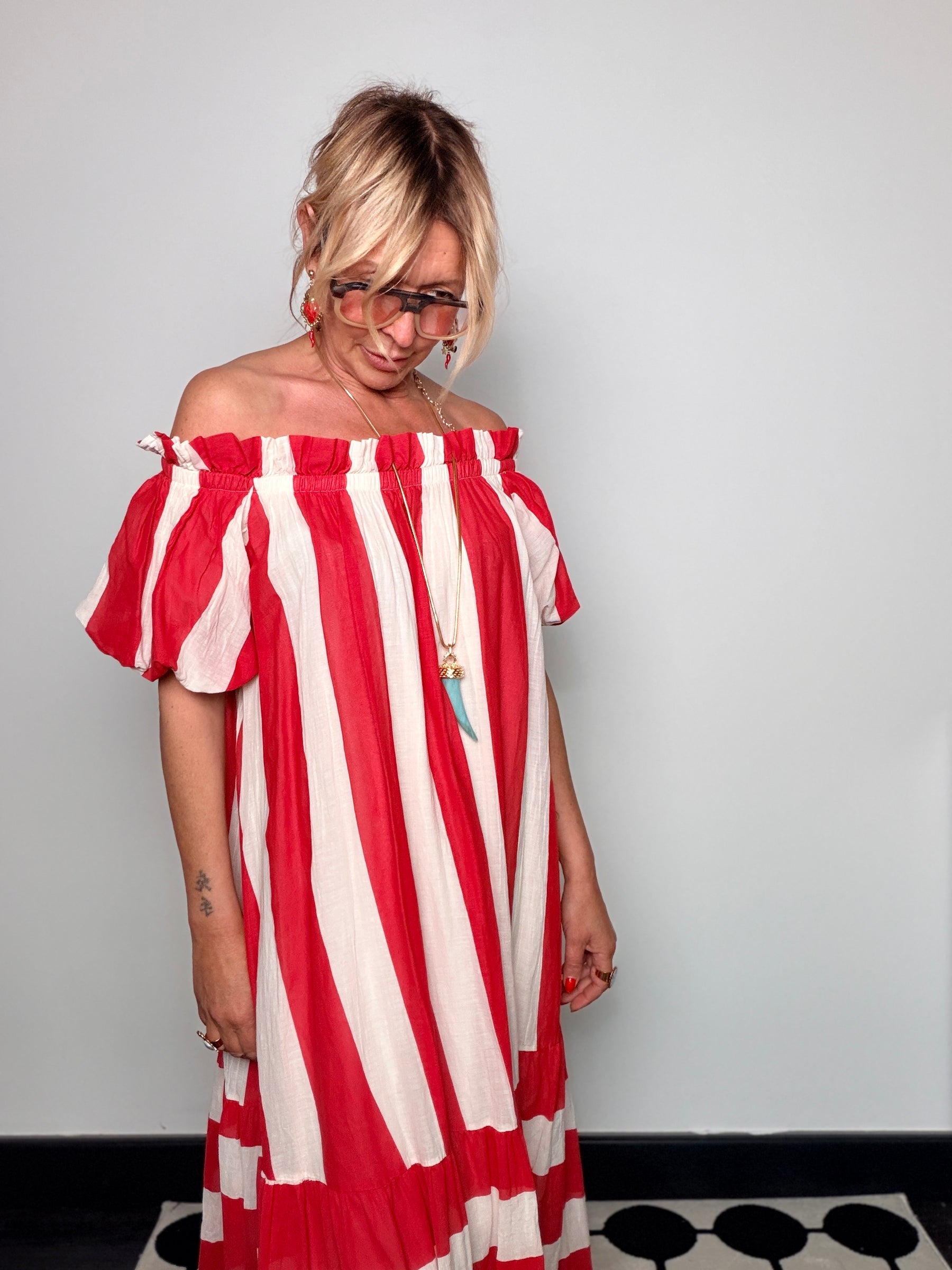 Abito Maxi Off-Shoulder a Righe 100% Cotone