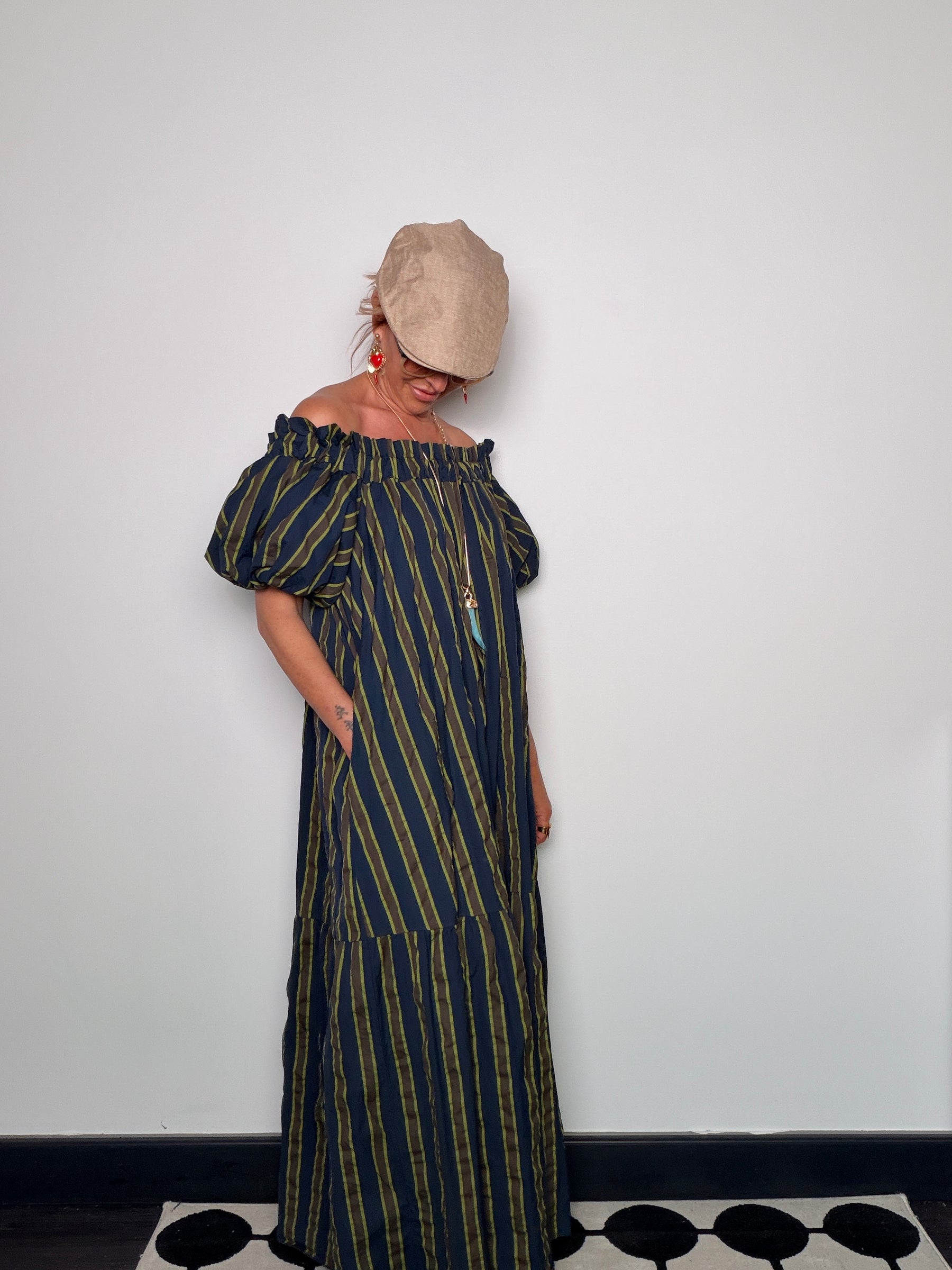 Abito Maxi Off-Shoulder a Righe in Cotone