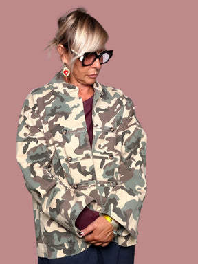 Giacca Field Jacket Camouflage Oversize Tasche Zip Hardware Argento