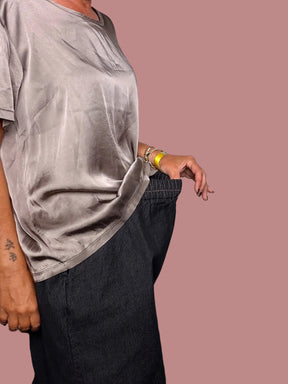 Jeans Barrel Fit Nero Cuciture Contrasto Tasche Fondo Gamba