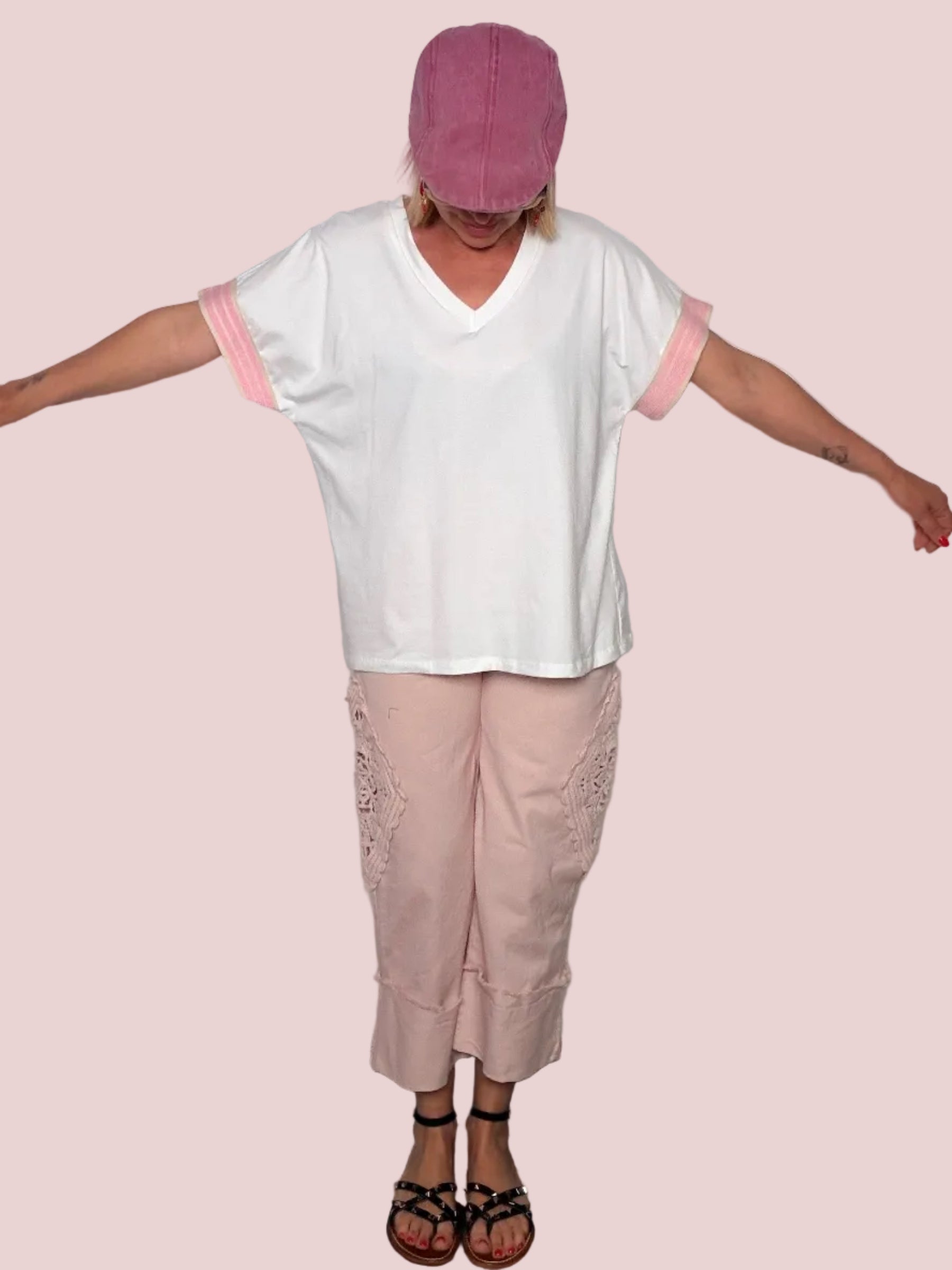 Pantalone Cropped in Cotone con Applicazione Pizzo Macramé