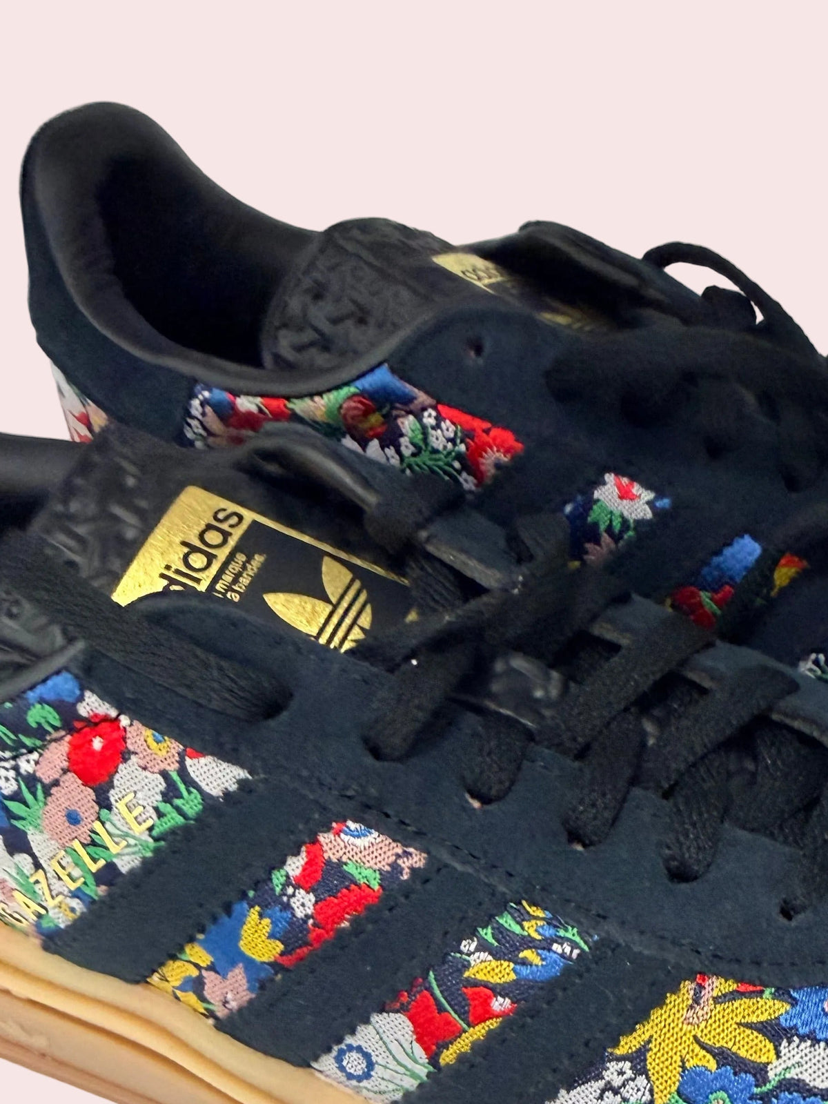 Sneakers Floreali Platform – Sporty Chic con Personalità