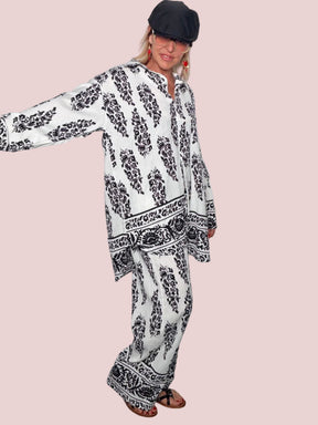 Completo Camicia e Pantalone in Rayon Stampa Barocca Bianco e Nero