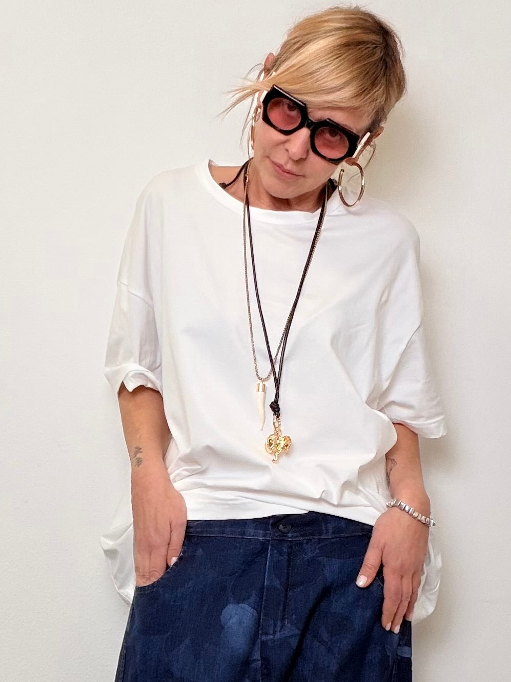 T-Shirt Over – Basica… ma con Super Poteri